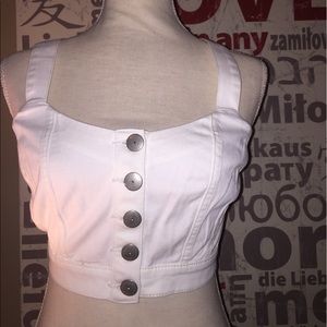 Adorable/ sexy  BCBG Button up crop top white